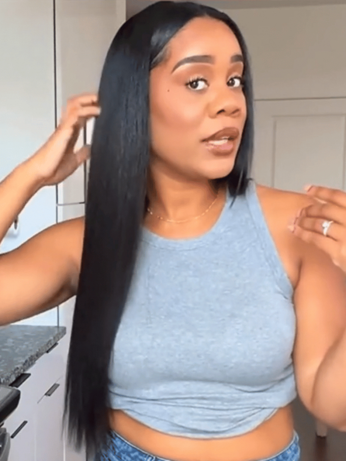 UNice EasiContour™ Yaki Straight V Part Glueless Wig showcasing natural black hair with V-part design